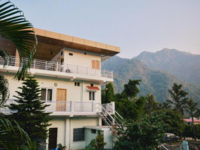Flow House